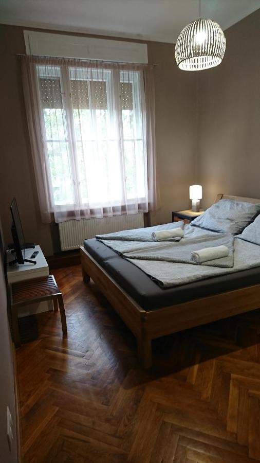 Central Vendeghaz Baja Bagian luar foto